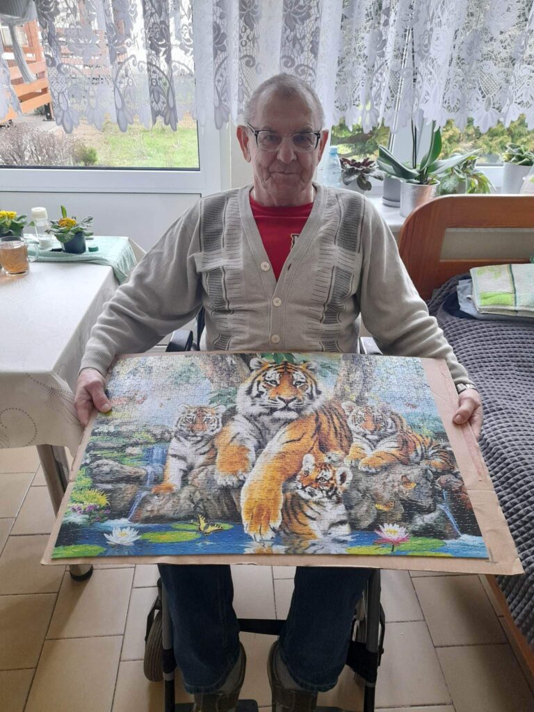 Puzzle ułożone przez mieszkańca DPS Koszelew