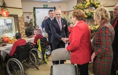 Starosta wita pracowników DPS