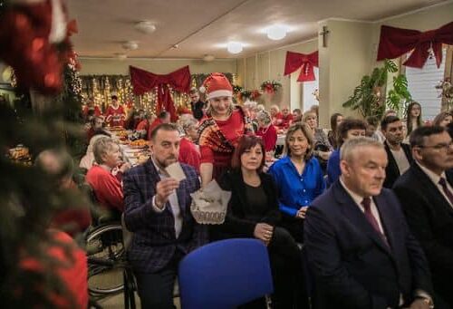 Goście zaproszeni na wigilię