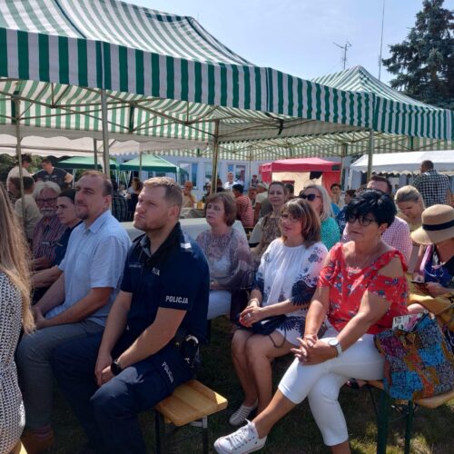 Przedstawiciele służb
