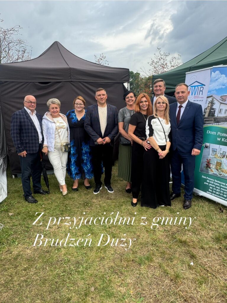 Zdjęcie z przyjaciółmi z gminy Brudzeń Duży