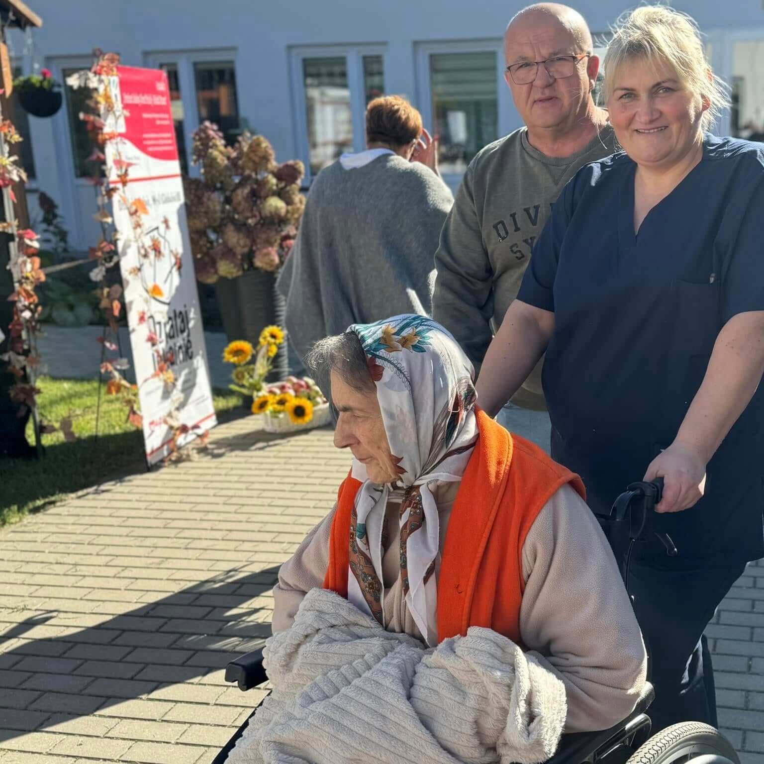 Opiekunowie z podopiecznymi
